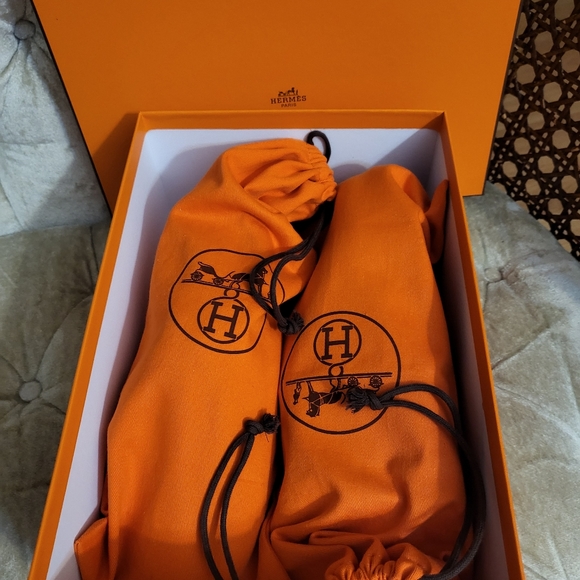 (SOLD)Authentic Hermes low top quicker sneaker brown - Picture 6 of 6